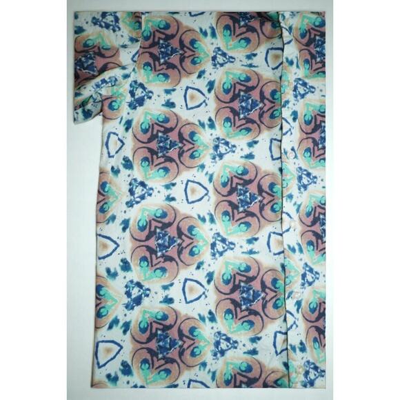 Active Short Sleeve Button-Up Shirt | Medium | Kaleidoscope Heart Print | Skate - Picture 2 of 13